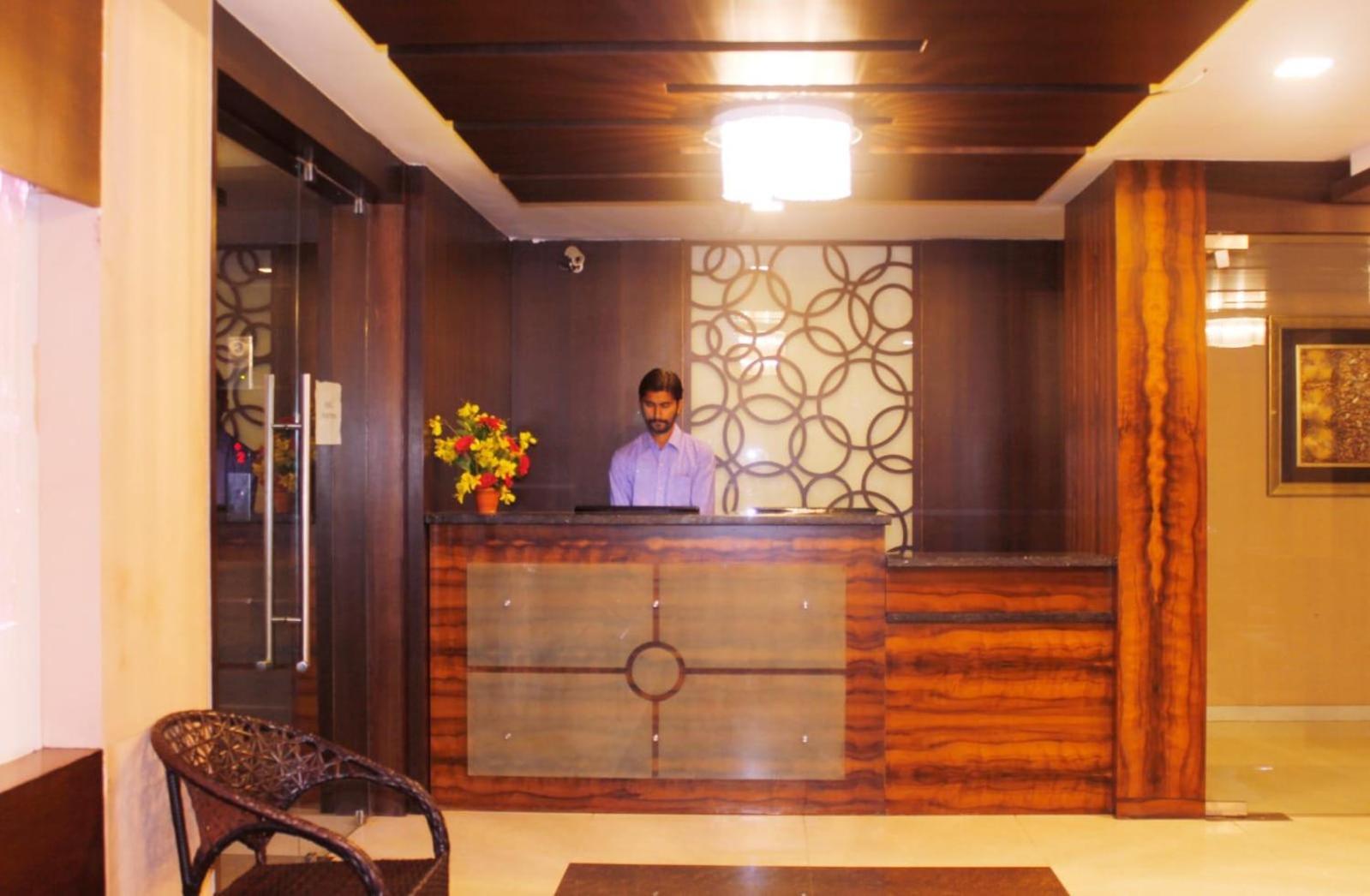 7Th Sky Hotel & Restaurent Sirohi Exterior foto